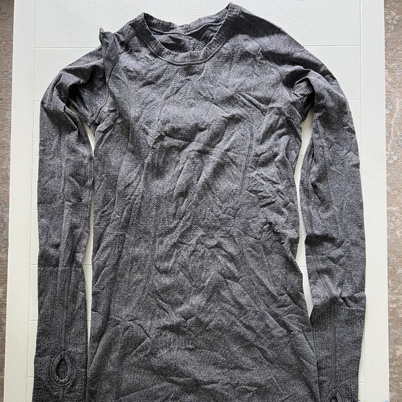 Lululemon Long Sleeve T - Picture 1 of 2